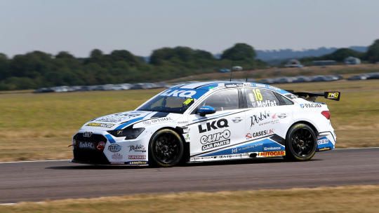 Эйден Моффат лидирует в практике Knockhill