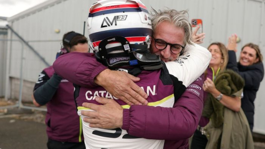 BTCC Knockhill: Морган одержал победу в квалификационной гонке за команду Plato