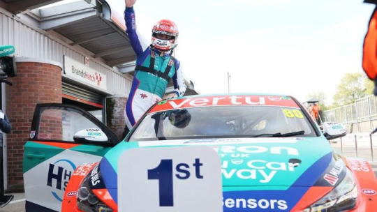 BTCC Brands Hatch: Ингрэм оформил дубль и обеспечил себе второе место в чемпионате